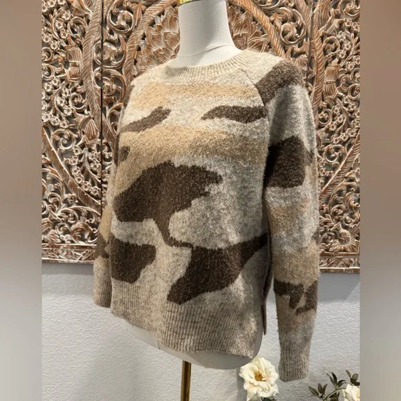 Anthropologie Moth Super Soft Neutral Camo Crewneck Knit Sweater - Picture 5 of 12